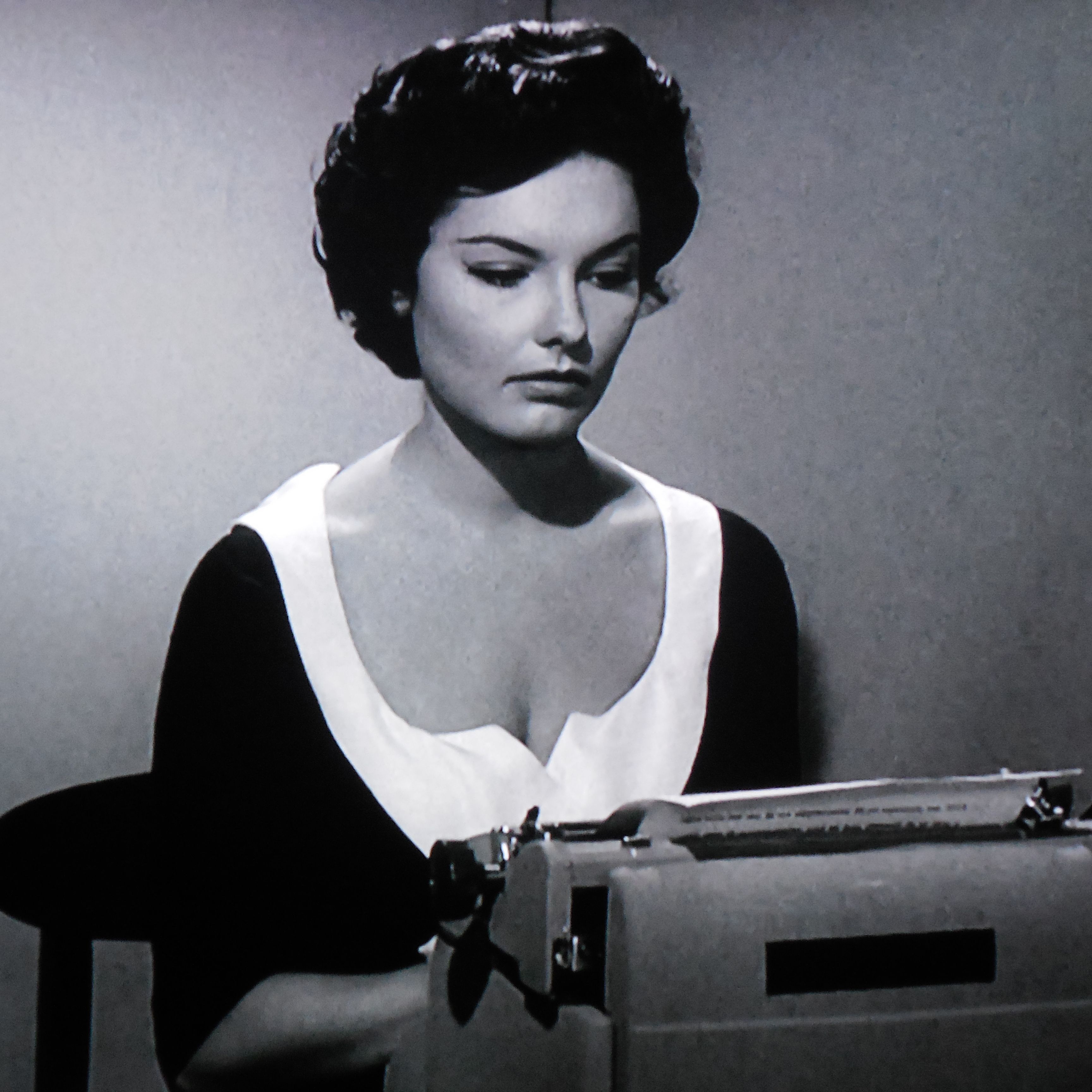 Suzanne Lloyd, the doctor's secretary in "Perchance To Dream" | Movie - Suzanne Lloyd Measurements – Classic Elegance in Numbers
