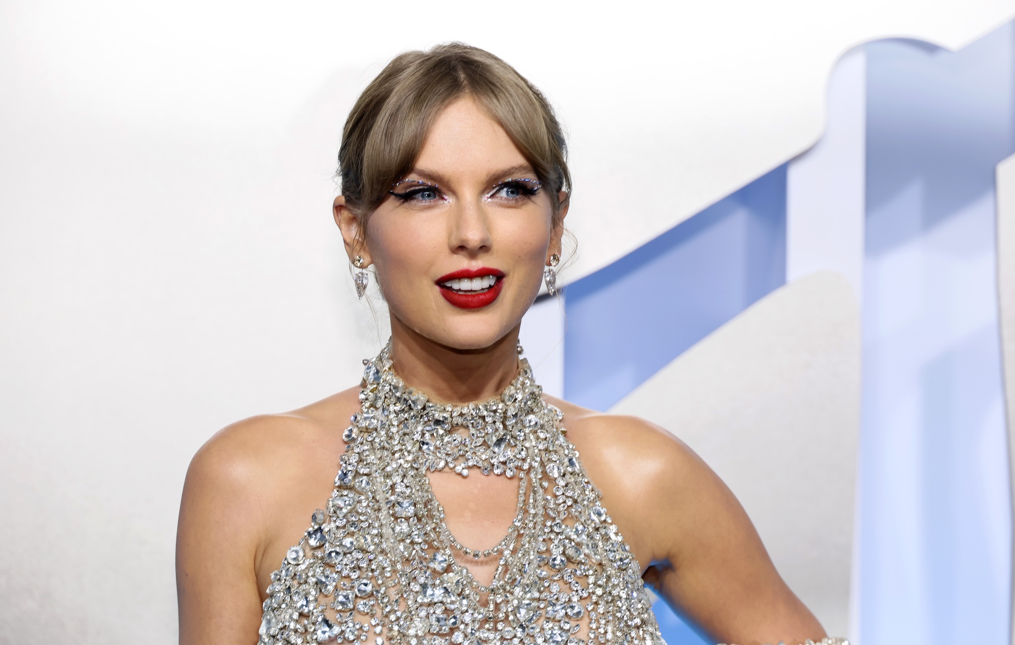 Taylor Swift Net Worth 2025 - James Idris - Taylor Swift Net Worth 2025 – How Much Has the Eras Tour Queen Earned?