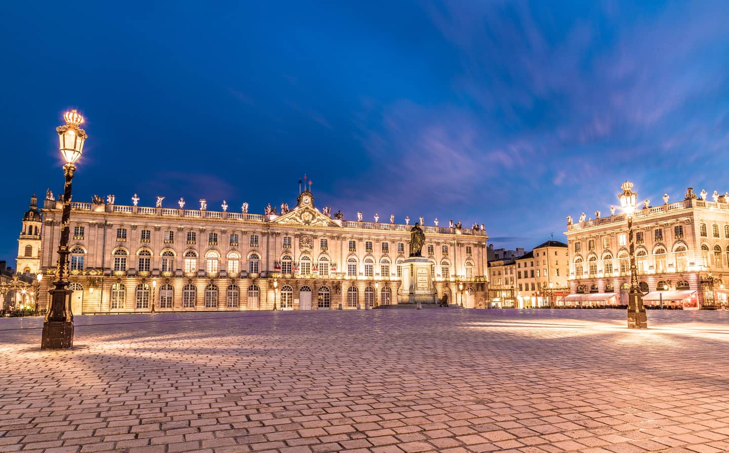 Top apartments in Nancy on cozycozy.com - Who Is Nancy Pelosi’s Husband? Meet Paul Pelosi, the Businessman and Political Partner