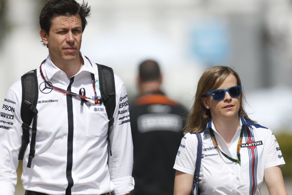 Toto Wolff age, height, weight, wife, dating, net worth, career, family - Toto Wolff’s Height: Mercedes F1 Boss Commands Attention