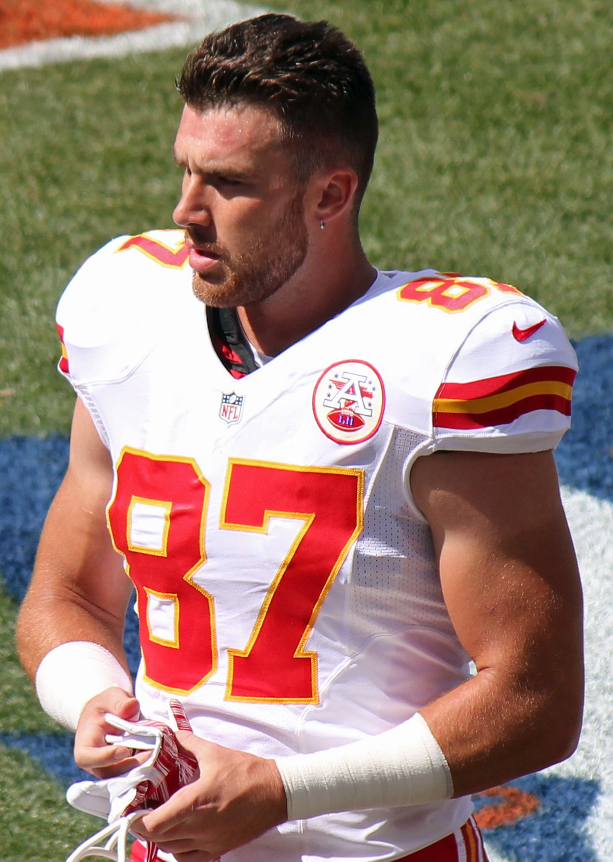 Travis Kelce Stats - Travis Kelce Height – Super Bowl Champ’s Tall Frame