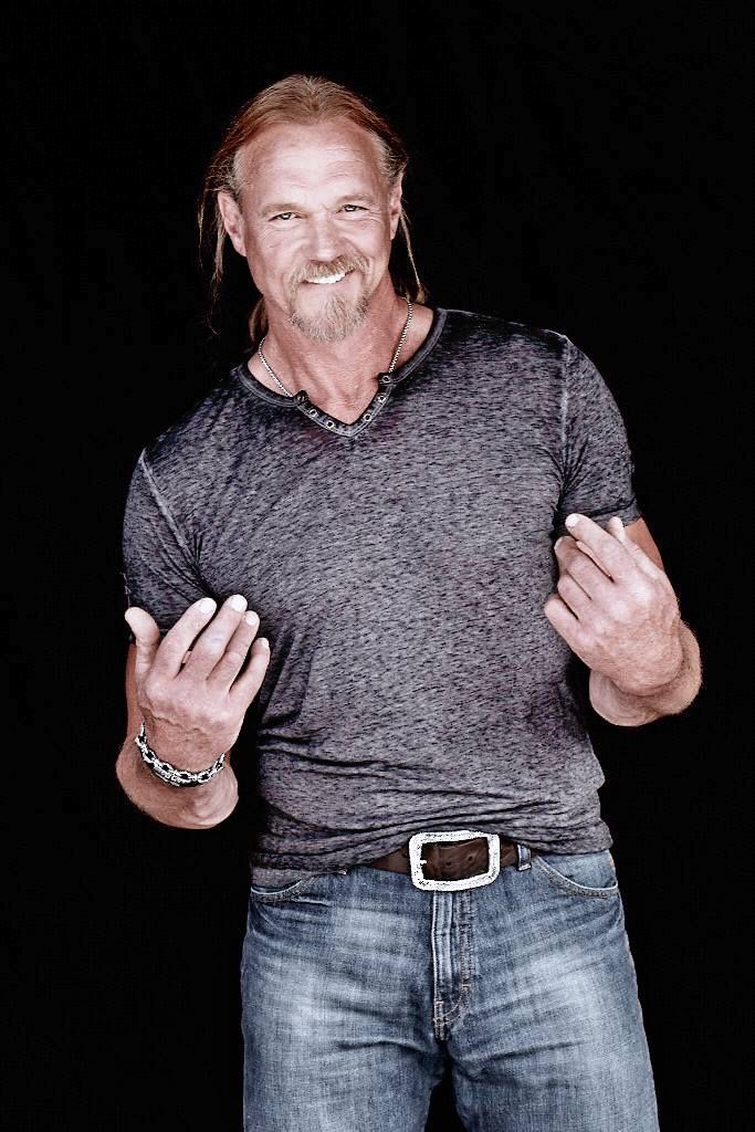 Unveiling The Height Of Country Star Trace Adkins - How Tall Is Trace Adkins? Country Singer’s Towering Frame