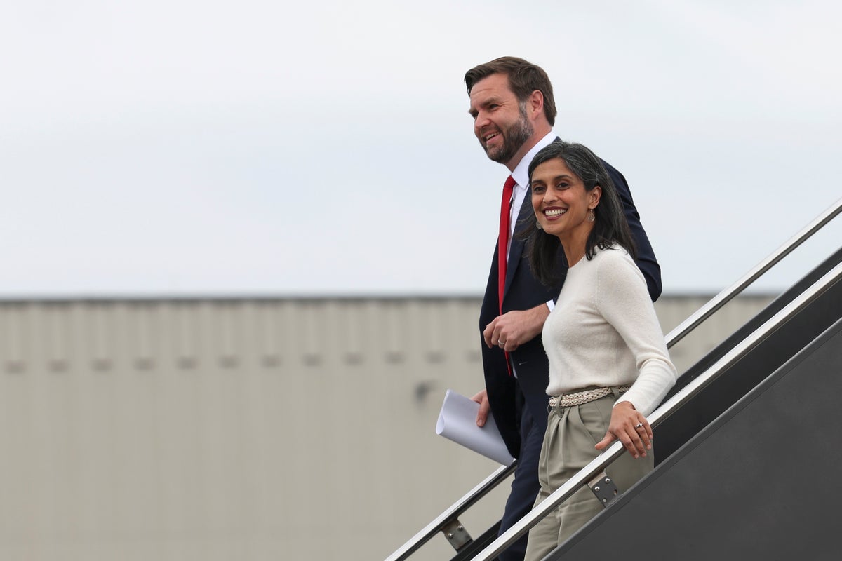 Vance’s wife carries this 800-page book around with her on the campaign - Usha Vance Measurements: Height, Figure & Public Appearance