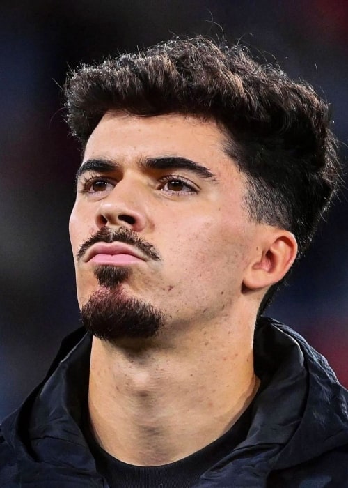 Vitinha Height, Weight, Age, Girlfriend, Family - Vitinha Height – PSG Midfielder’s Stats Revealed