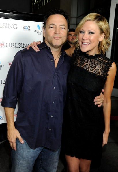 Who is Desi Lydic dating? Desi Lydic boyfriend, husband - Who Is Desi Lydic’s Husband? Meet the Man Behind the Comedian’s Smile