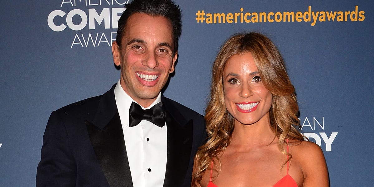 Who Is Sebastian Maniscalco's Wife, Lana Gomez? - Meet the 2019 MTV VMA - Who Is Sebastian Maniscalco’s Wife? Meet Lana Gomez, the Artist Behind the Comedian’s Heart