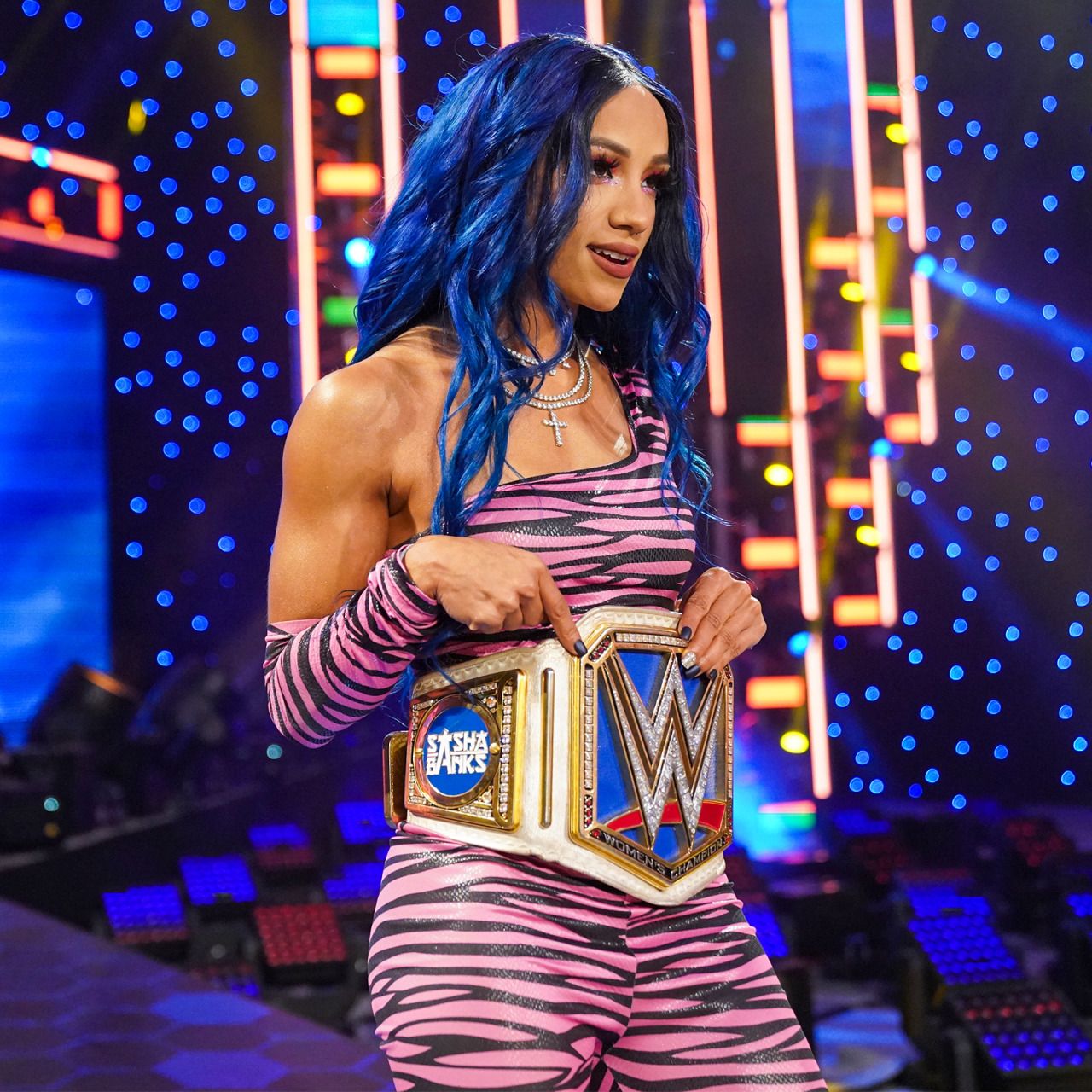 How Tall Is Sasha Banks: WWE Superstar’s Commanding Stature