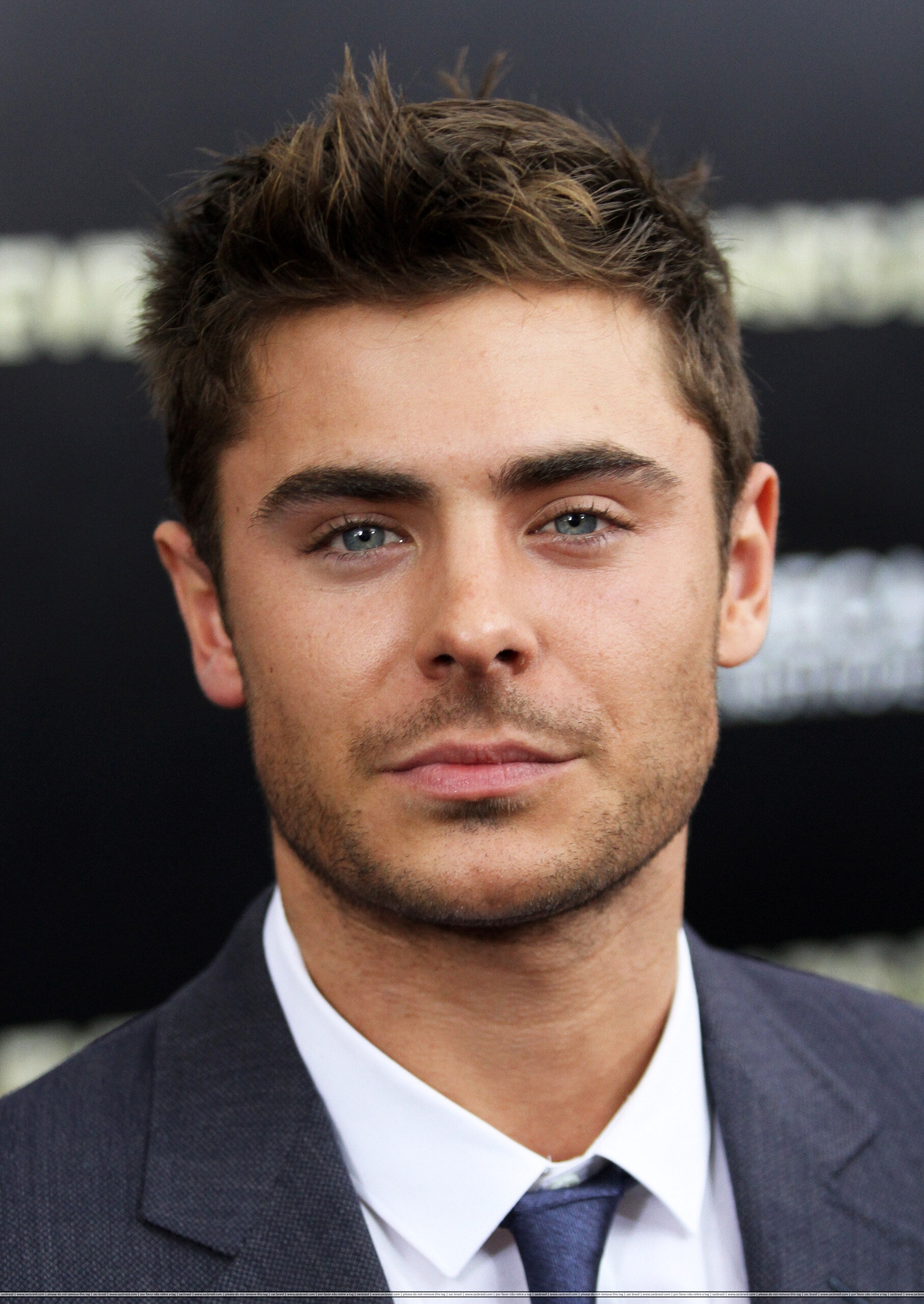 Zac Efron's Sparkly Eyes — Face Read Me - Zac Efron Height – How Tall Is the High School Musical Star Today?